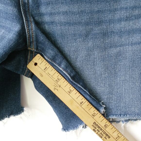 American Eagle The Dream Short Curvy Midi Size 8 Blue Denim Jean Cutoffs 5" - Picture 13 of 13